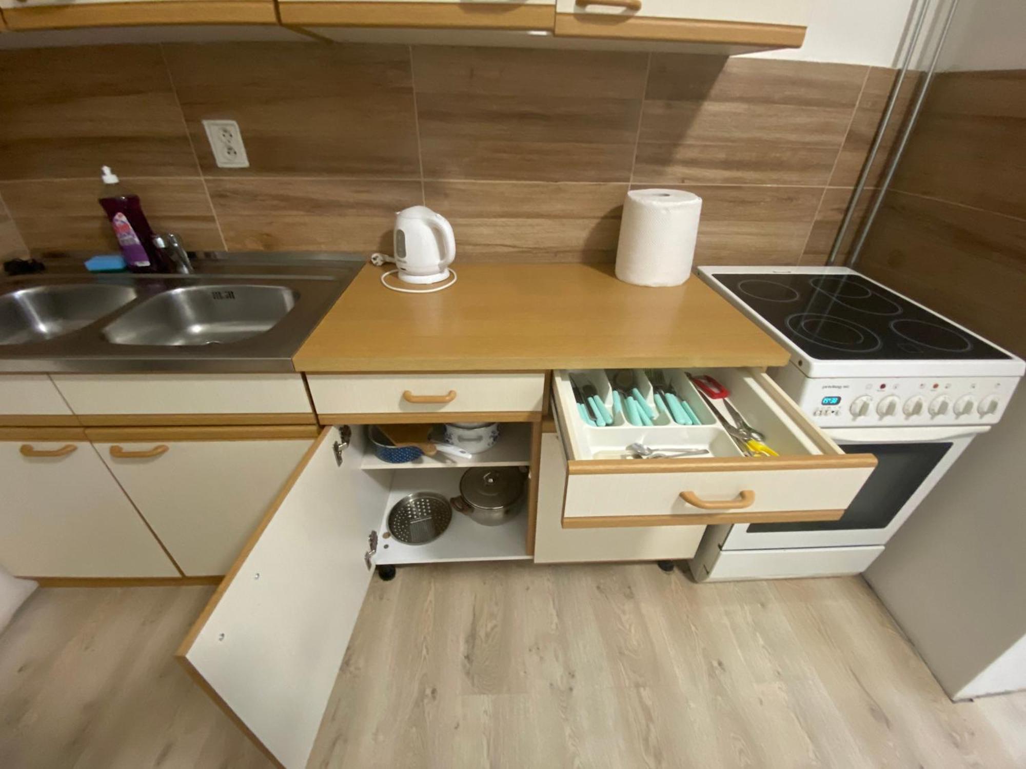 Apartmany Prazska อุสตีนัดลาแบม ภายนอก รูปภาพ