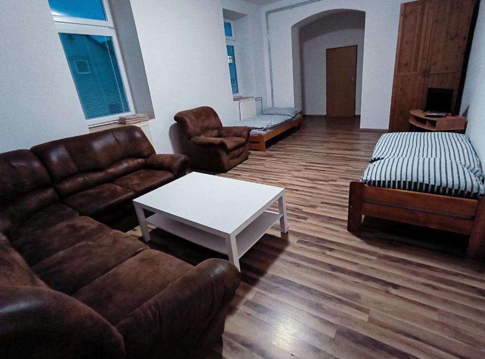 Apartmany Prazska อุสตีนัดลาแบม ภายนอก รูปภาพ