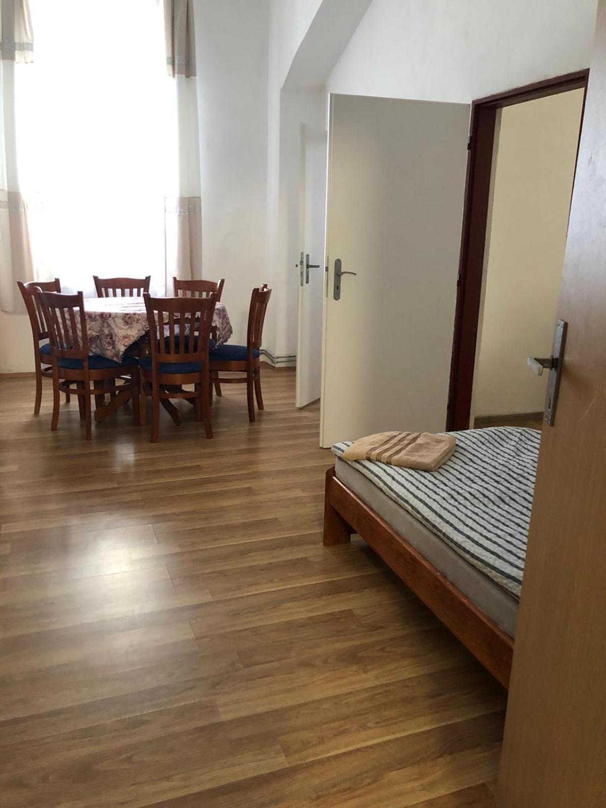 Apartmany Prazska อุสตีนัดลาแบม ภายนอก รูปภาพ