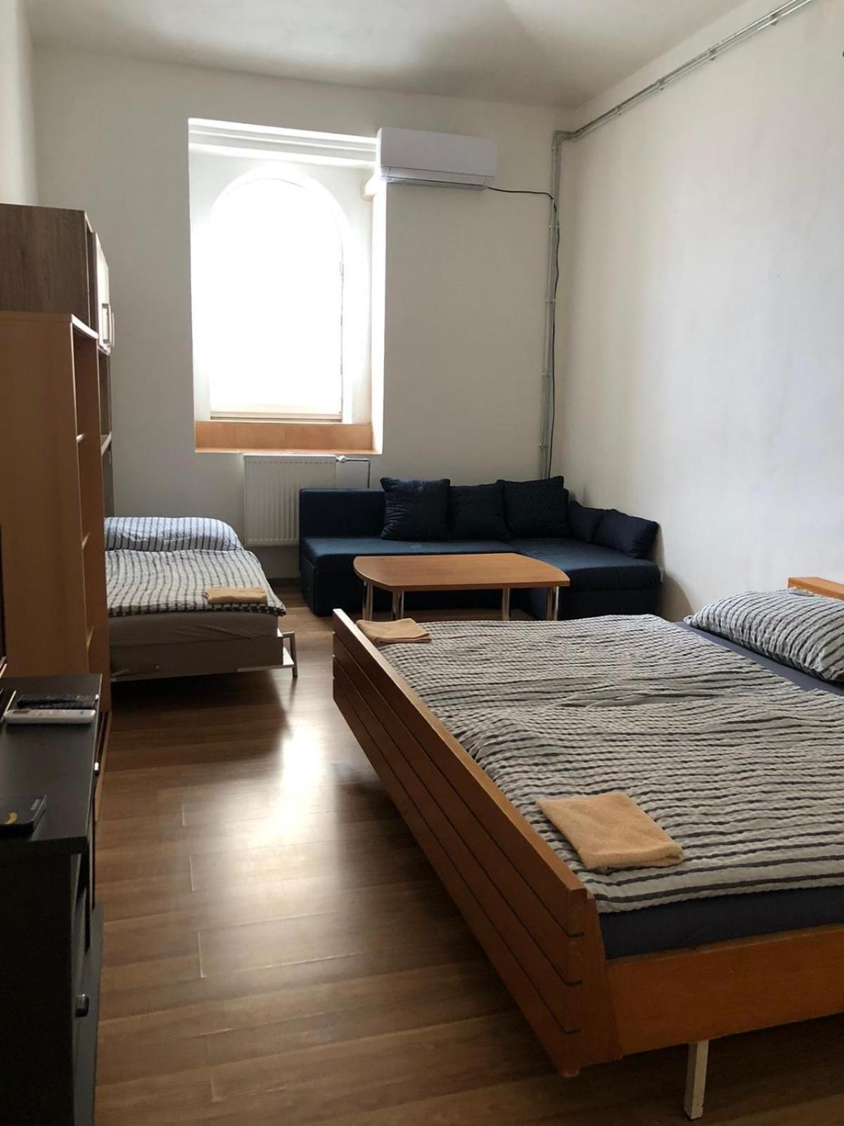 Apartmany Prazska อุสตีนัดลาแบม ภายนอก รูปภาพ