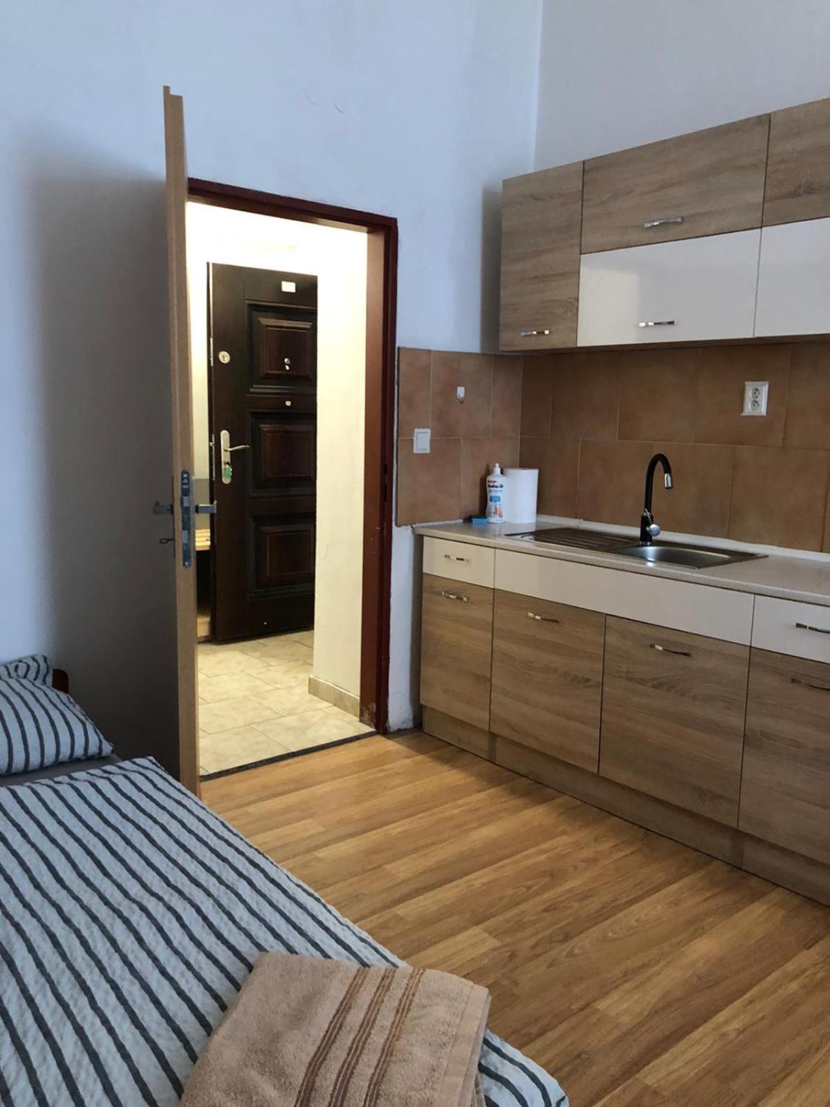 Apartmany Prazska อุสตีนัดลาแบม ภายนอก รูปภาพ