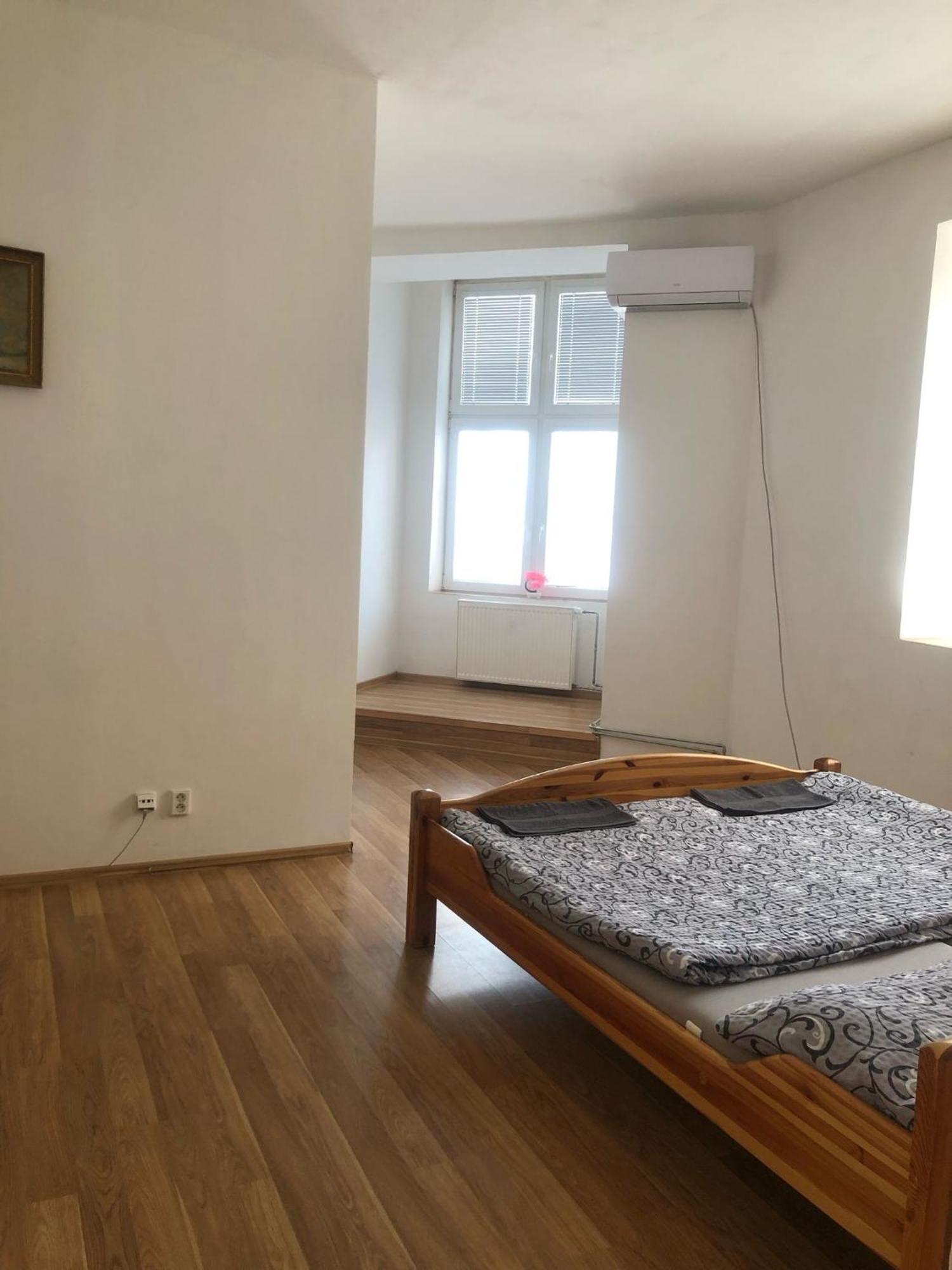 Apartmany Prazska อุสตีนัดลาแบม ภายนอก รูปภาพ